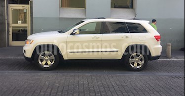 foto Jeep Grand Cherokee Limited Premium 4x2 5.7L V8 Navegación usado (2011) color Blanco precio $240,000