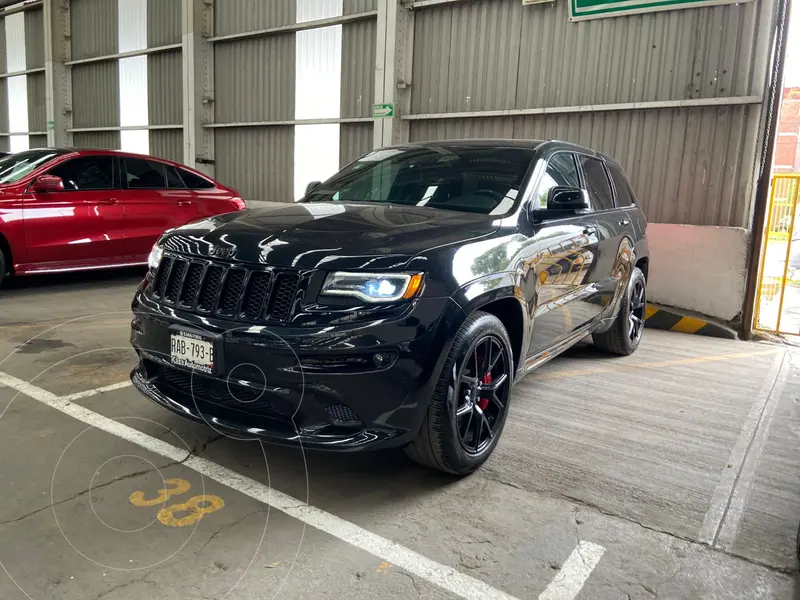 Foto Jeep Grand Cherokee SRT-8 usado (2016) color Negro financiado en mensualidades(enganche $209,000 mensualidades desde $17,500)