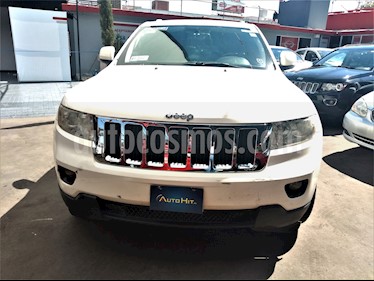 foto Jeep Grand Cherokee Laredo 4x2 3.6L V6 Lujo usado (2011) color Blanco precio $245,000
