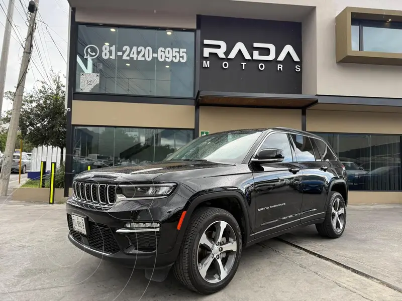 Foto Jeep Grand Cherokee Limited 4x2 usado (2023) color Negro precio $979,800