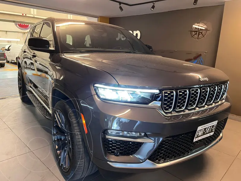 Foto Jeep Grand Cherokee L Summit Reserve 4x4 usado (2024) color Granito financiado en mensualidades(enganche $605,682 mensualidades desde $26,020)