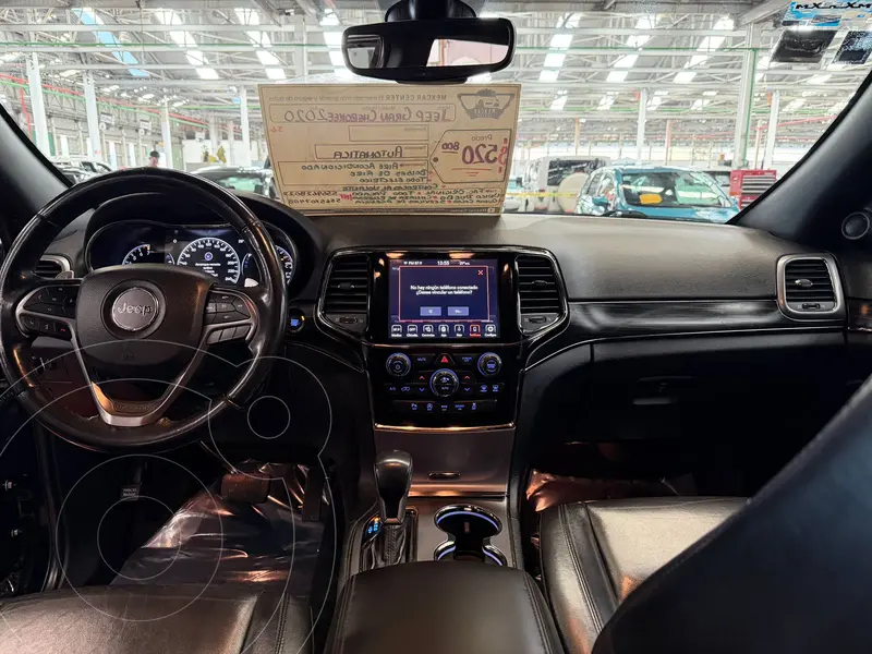 Foto Jeep Grand Cherokee Laredo 3.6L 4x2 usado (2020) color Negro financiado en mensualidades(enganche $130,200 mensualidades desde $11,700)