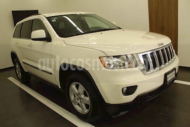 Jeep Grand Cherokee 5p Laredo 4x2 V6 aut Lujo usado (2011) color Blanco precio $220,000