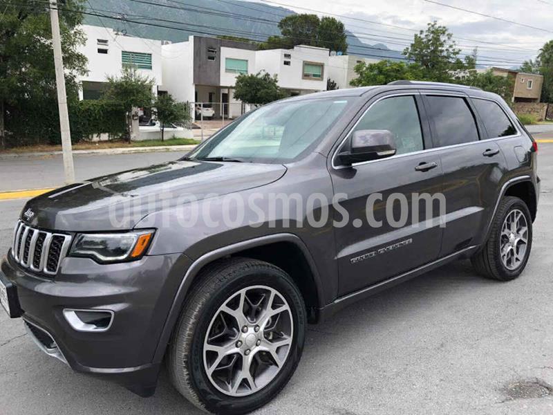 Jeep Grand Cherokee Sterling 25 Aniv 3.6L 4x2 usado (2018) color Gris precio $629,000