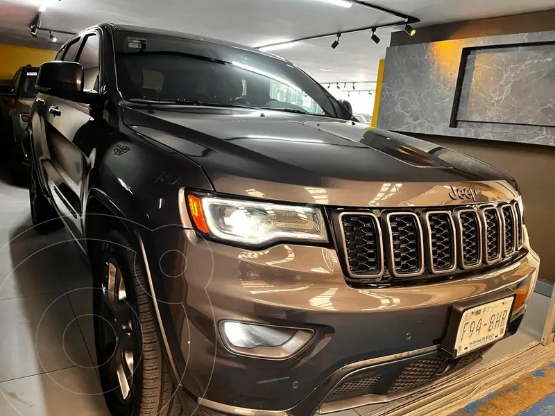 Foto Jeep Grand Cherokee Limited Lujo V6 4x2 usado (2021) color plateado precio $659,000