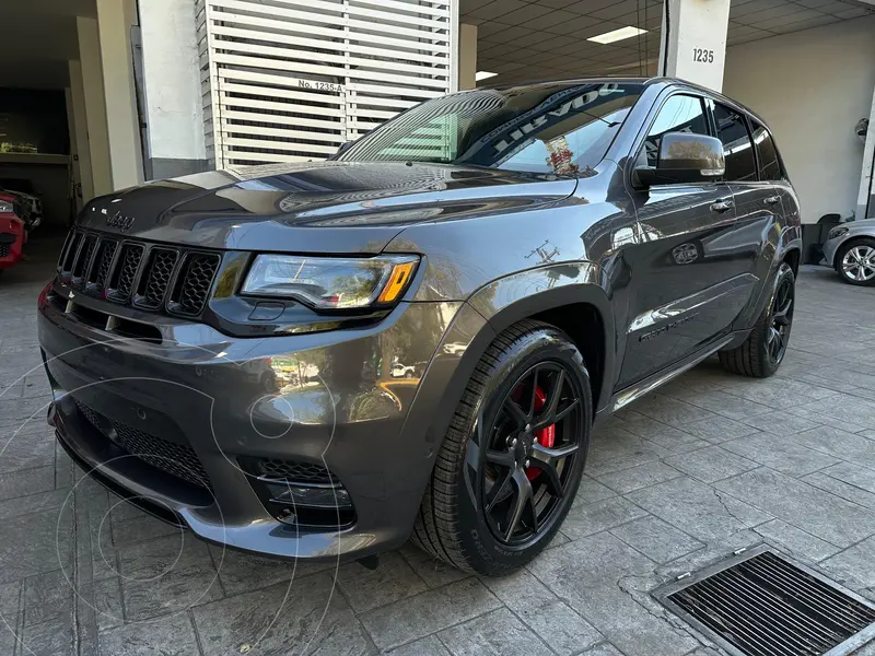 Foto Jeep Grand Cherokee SRT-8 usado (2019) color Gris precio $1,024,900