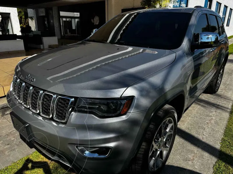 Foto Jeep Grand Cherokee Laredo 3.6L 4x2 usado (2019) color Plata precio $545,000