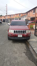 Jeep Grand Cherokee Laredo Auto. 4x4 usado (2007) color Rojo precio u$s5.000