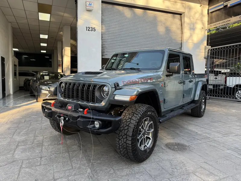 Foto Jeep JT Mojave usado (2024) color Gris precio $1,198,000