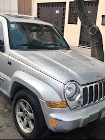 Foto venta Auto Seminuevo Jeep Liberty Limited 4X2 (2005) color Plata precio $90,000