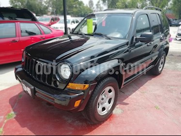 foto Jeep Liberty Limited 4X2 usado (2005) color Negro precio $69,500