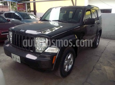 Jeep Liberty Limited 4X2 usado (2011) color Gris precio $179,000