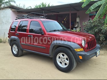 foto Jeep Liberty Sport 4X2 usado (2007) color Rojo precio $85,000