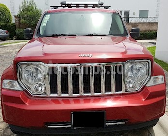 foto Jeep Liberty Limited 4x2 usado (2010) color Rojo precio $150,000