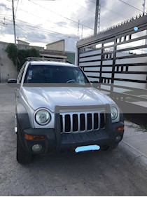Jeep Liberty Sport 4X2 usado (2002) color Plata precio $74,500
