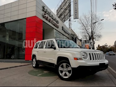 Foto venta Auto Seminuevo Jeep Patriot 4x2 Sport Aut (2014) color Blanco precio $210,000