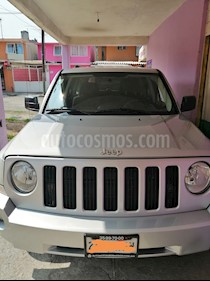 foto Jeep Patriot 4x2 Sport Aut usado (2010) color Plata precio $121,000