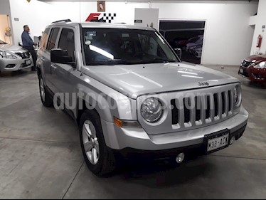 Foto venta Auto usado Jeep Patriot 4x2 Sport Aut (2013) color Plata precio $185,000