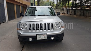 foto Jeep Patriot 4x2 Sport CVT usado (2011) color Plata precio $156,000