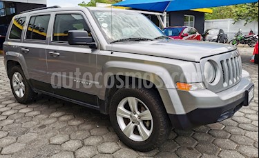 foto Jeep Patriot 4x2 Sport CVT usado (2014) color Plata precio $195,000