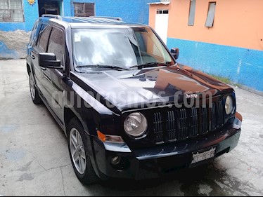foto Jeep Patriot 4x2 Sport CVT usado (2008) color Negro precio $95,000
