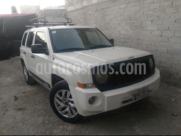 foto Jeep Patriot 4x2 Sport usado (2008) color Blanco precio $95,000