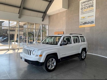foto Jeep Patriot 4x2 Sport usado (2015) color Blanco precio $229,000
