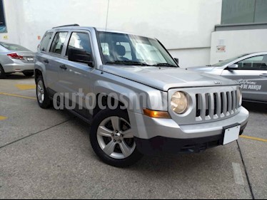 foto Jeep Patriot 4x2 Std CVT usado (2012) color Plata precio $145,000