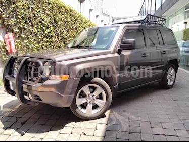 foto Jeep Patriot 5p Limited L4/2.4 Aut usado (2014) color Gris precio $186,000