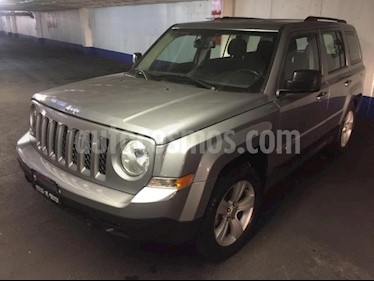 foto Jeep Patriot 5p Sport L4/2.4 Aut usado (2017) color Plata precio $225,500
