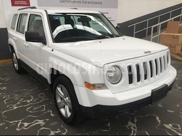 foto Jeep Patriot 5p Sport L4/2.4 Aut usado (2017) precio $225,500