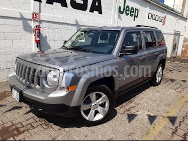 Foto Jeep Patriot 5p Sport L4/2.4 Aut usado (2015) color Plata precio $215,000