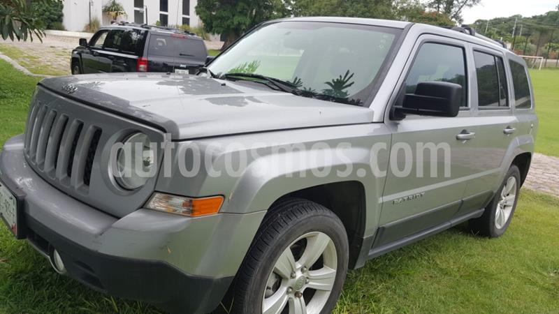 foto Jeep Patriot 4x2 Limited CVT usado (2015) color Plata precio $230,000