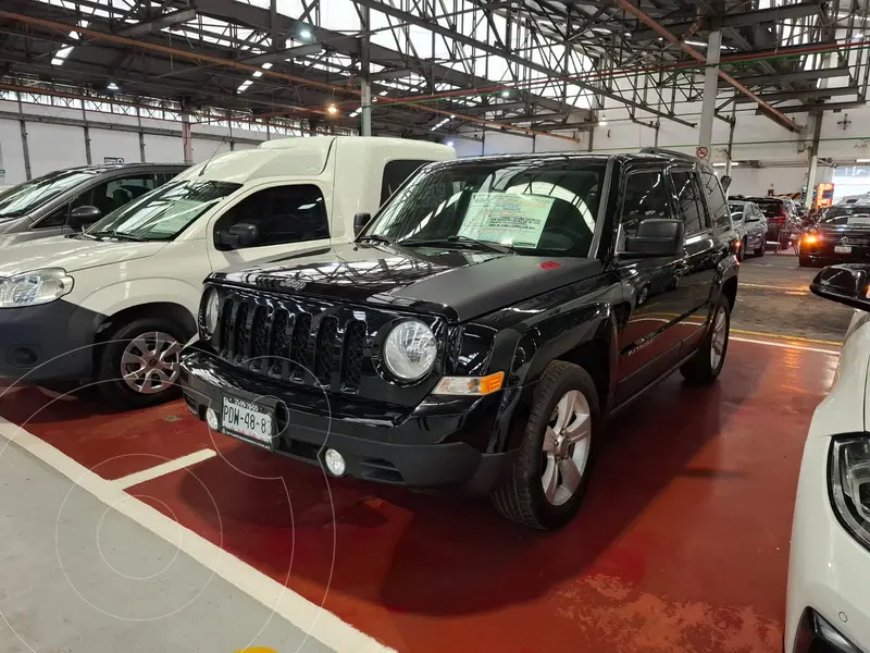 Foto Jeep Patriot 4x2 Latitude Aut usado (2016) color Negro financiado en mensualidades(enganche $64,900 mensualidades desde $5,250)