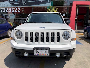 foto Jeep Patriot 5p Latitud L4/2.4 Aut usado (2014) color Blanco precio $169,990