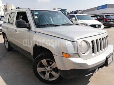 foto Jeep Patriot 4x2 Limited CVT usado (2014) color Plata precio $198,000