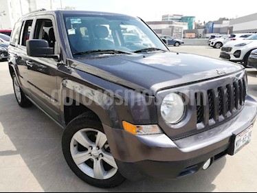 Jeep Patriot 5p Latitud L4/2.4 Aut usado (2016) color Gris precio $220,000