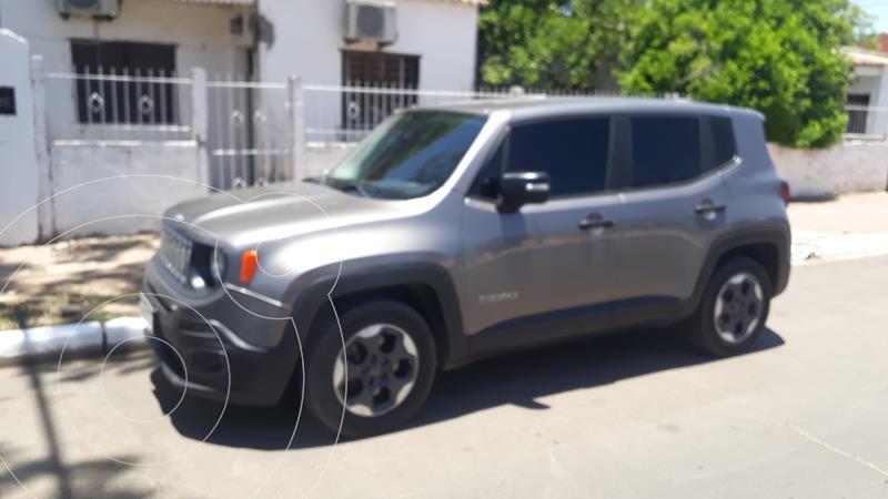 Jeep Renegade Sport usado (2017) color Gris precio $1.750.000
