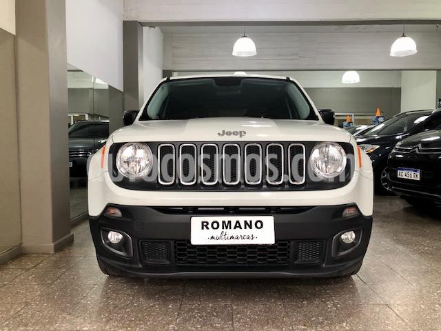 Jeep Renegade Sport usado (2017) color Blanco Glaciar precio $1.350.000