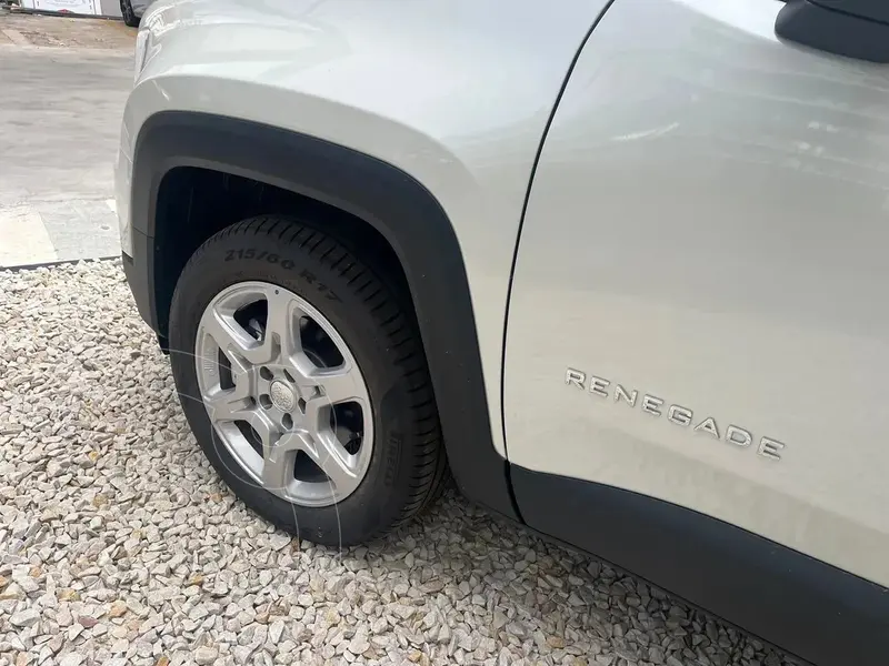 Foto Jeep Renegade Longitude Aut nuevo color Blanco Glaciar financiado en cuotas(anticipo $18.701.900 cuotas desde $590.000)