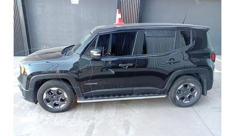 Foto Jeep Renegade Sport usado (2016) color Negro precio $18.000.000