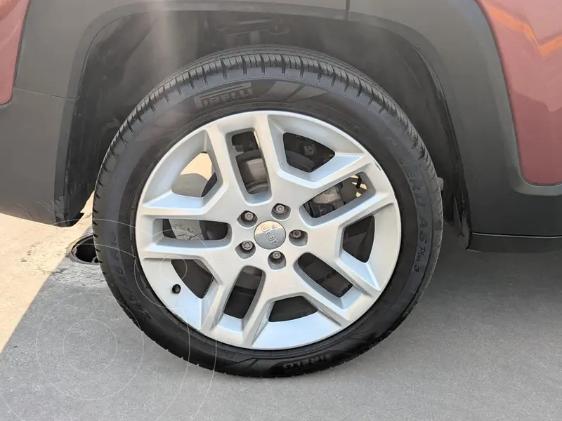 Foto Jeep Renegade 4x2 Limited Aut usado (2019) color Rojo precio $335,000