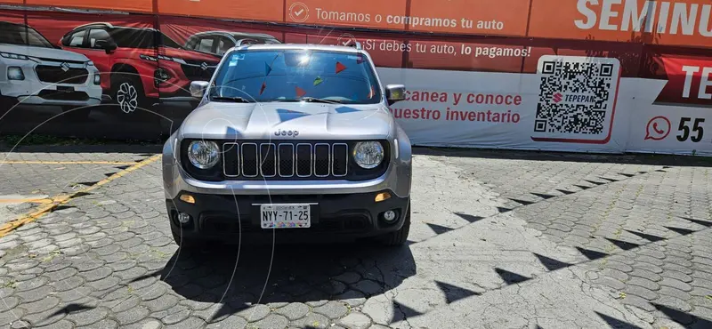Foto Jeep Renegade Latitude usado (2020) color plateado precio $290,000