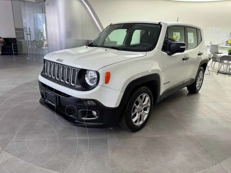 Foto Jeep Renegade 4x2 Sport Aut usado (2018) color Blanco precio $240,000
