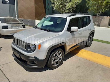 foto Jeep Renegade 4x2 Latitude Aut usado (2018) color Plata precio $295,000