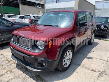 foto Jeep Renegade 4x2 Sport Aut usado (2017) color Rojo Cerezo precio $259,900