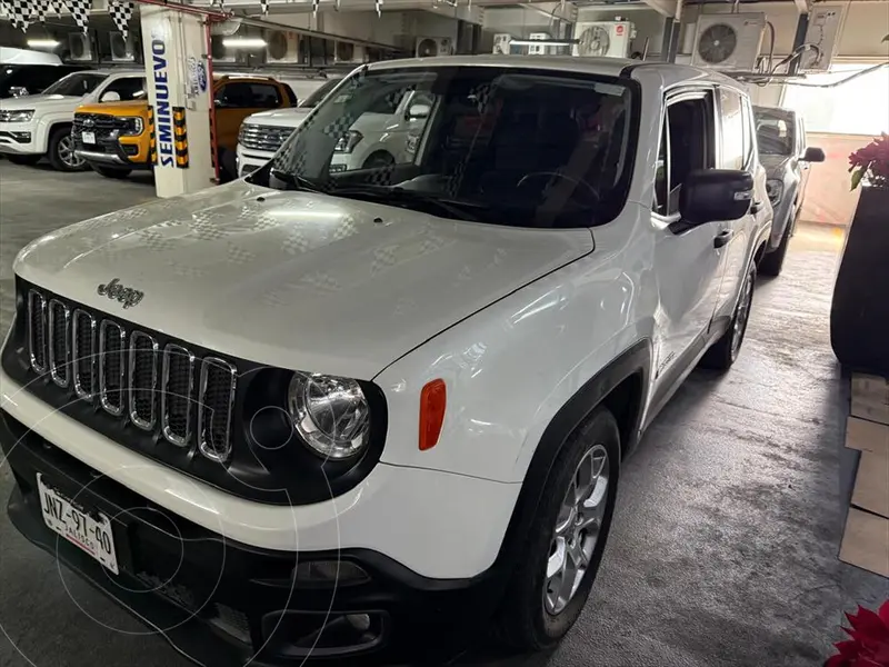 Foto Jeep Renegade 4x2 Sport Aut usado (2017) color Blanco precio $279,000