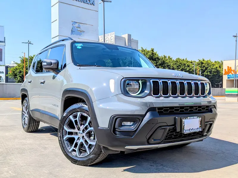 Foto Jeep Renegade Latitude usado (2024) color caf precio $420,000