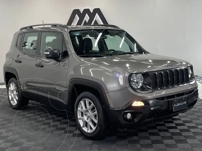 Foto Jeep Renegade Sport usado (2022) color Gris precio $289,999