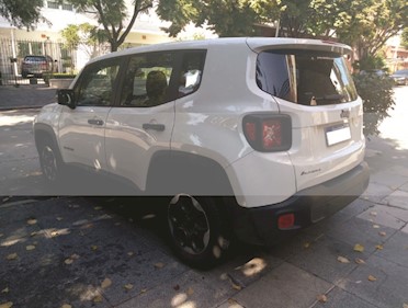 Foto venta Auto usado Jeep Renegade Sport (2017) color Blanco Glaciar precio $655.000